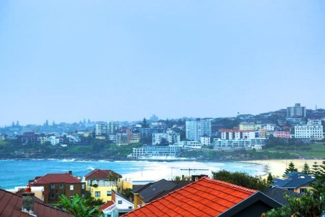 Bondi Beach Apartments Сидни Стая снимка